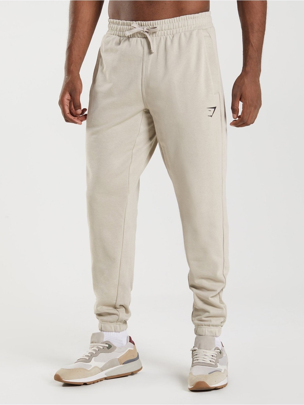 Gymshark Men’s ESSENTIAL OVERSIZED JOGGERS with white logo